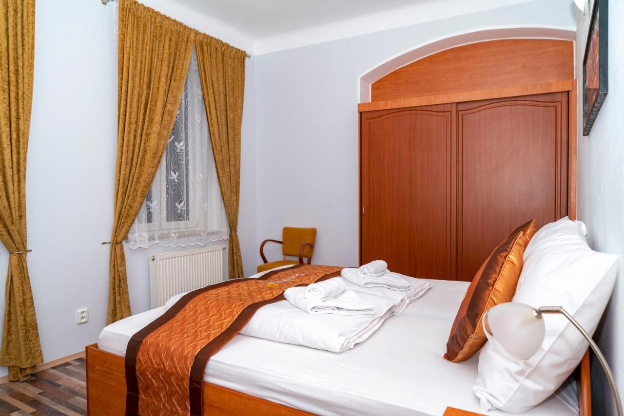 Sunshine Pension Карловы Вары Экстерьер фото